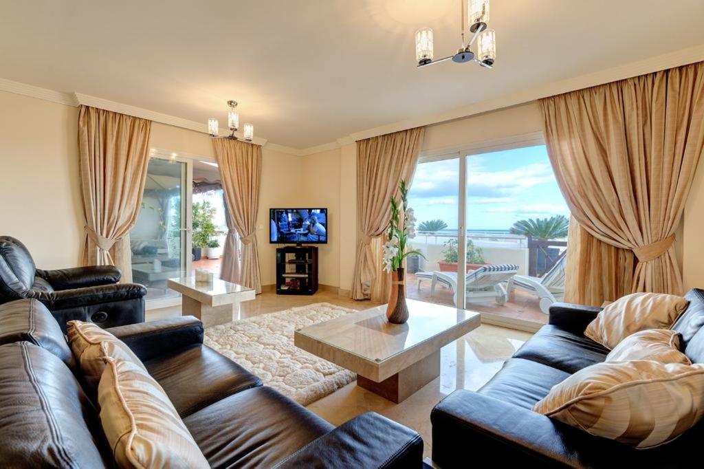 Frontline - Sinfonia Del Mar Appartement *